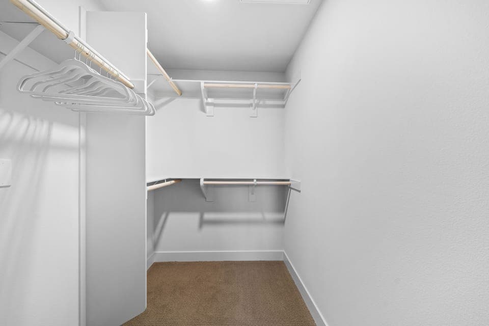 Walk-in closet