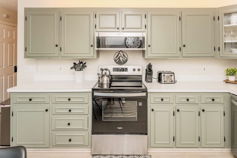 Plenty of space for meal prep!