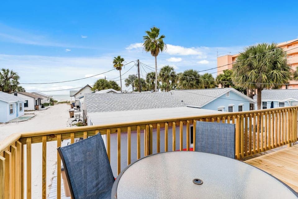 2025-12-15 (960 Gulf Blvd #6) (8)_web