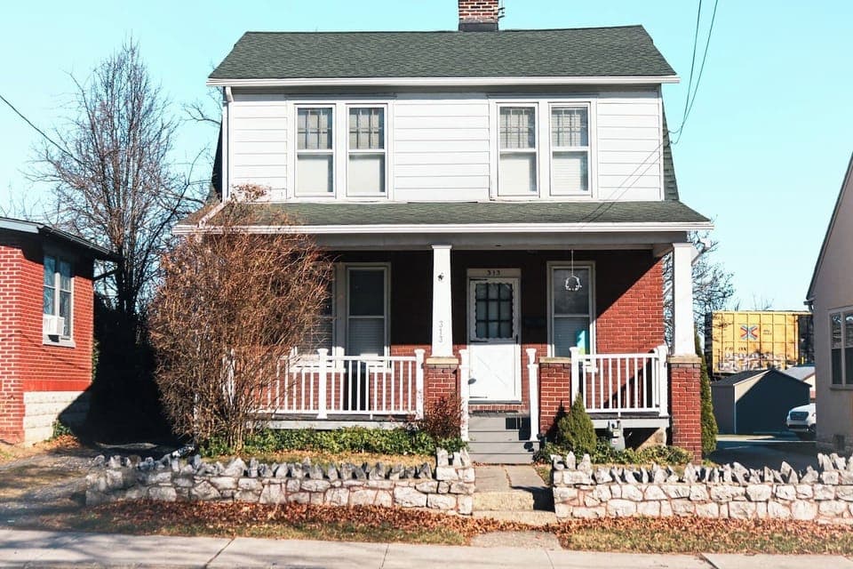 Historic Gettysburg home directly across from the battlefield.