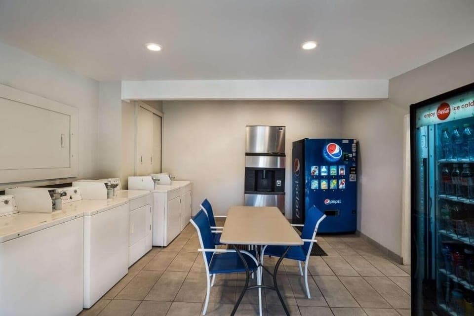 Refresh your wardrobe easily with convenient on-site laundry facilities.