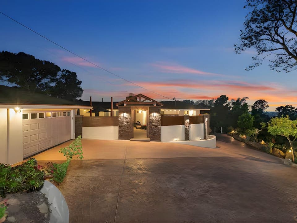 Twinkle lights, green grass, and cozy nights under the stars.