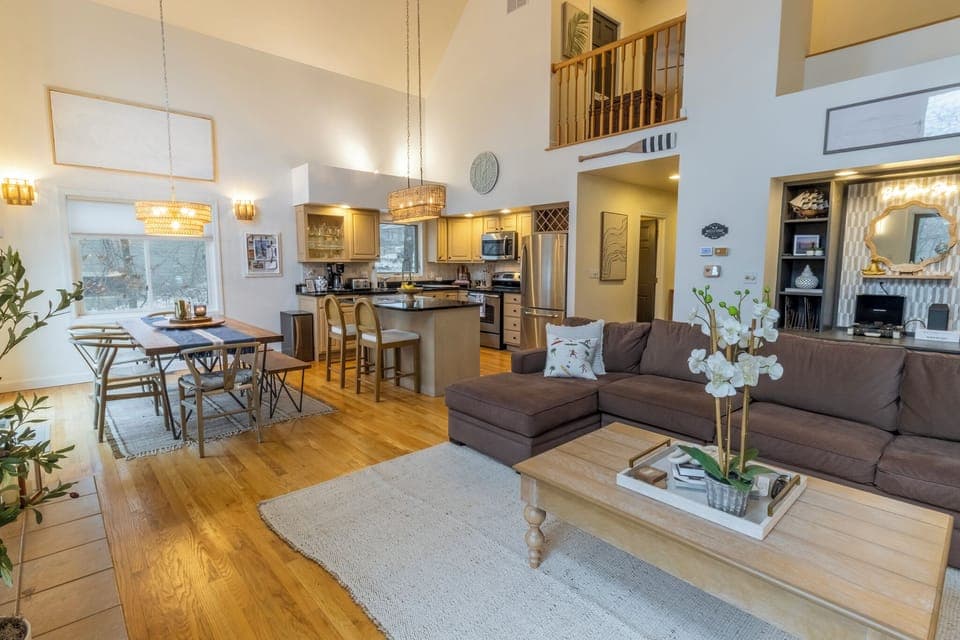 Main Level | Dining | Living Room | Kitchen