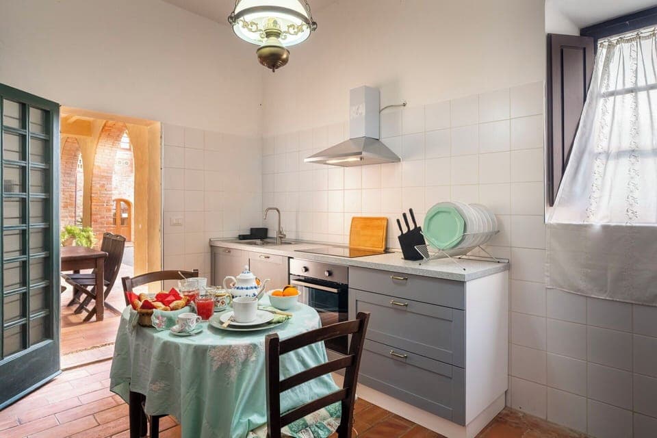 Autumn, Kitchen, Spring, Summer