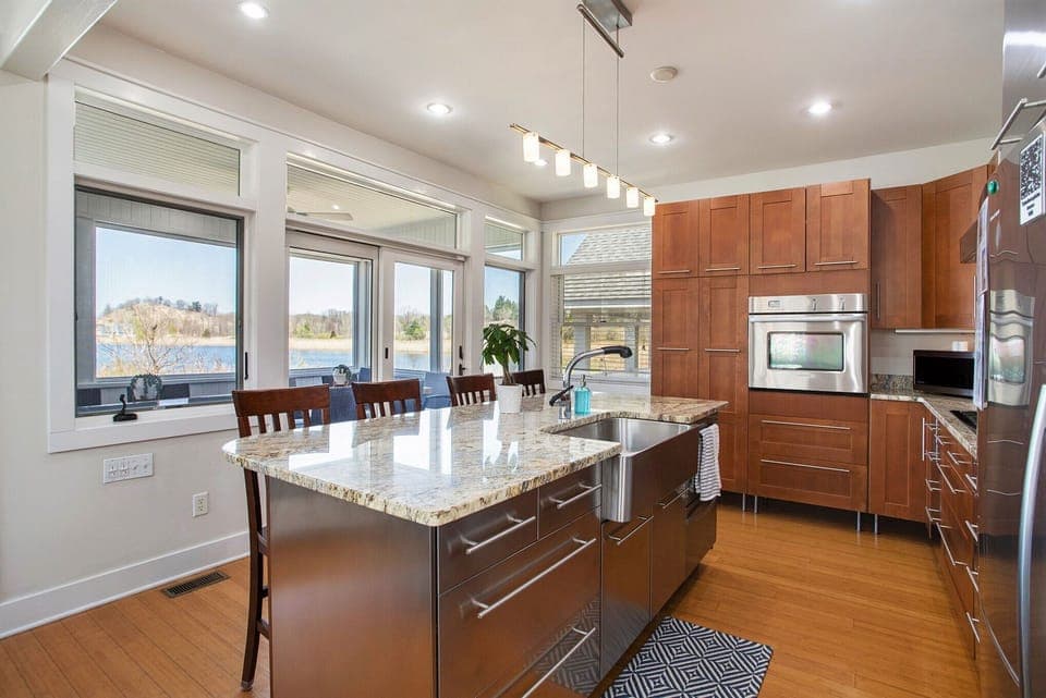 Where innovation meets style – a chef’s dream kitchen.