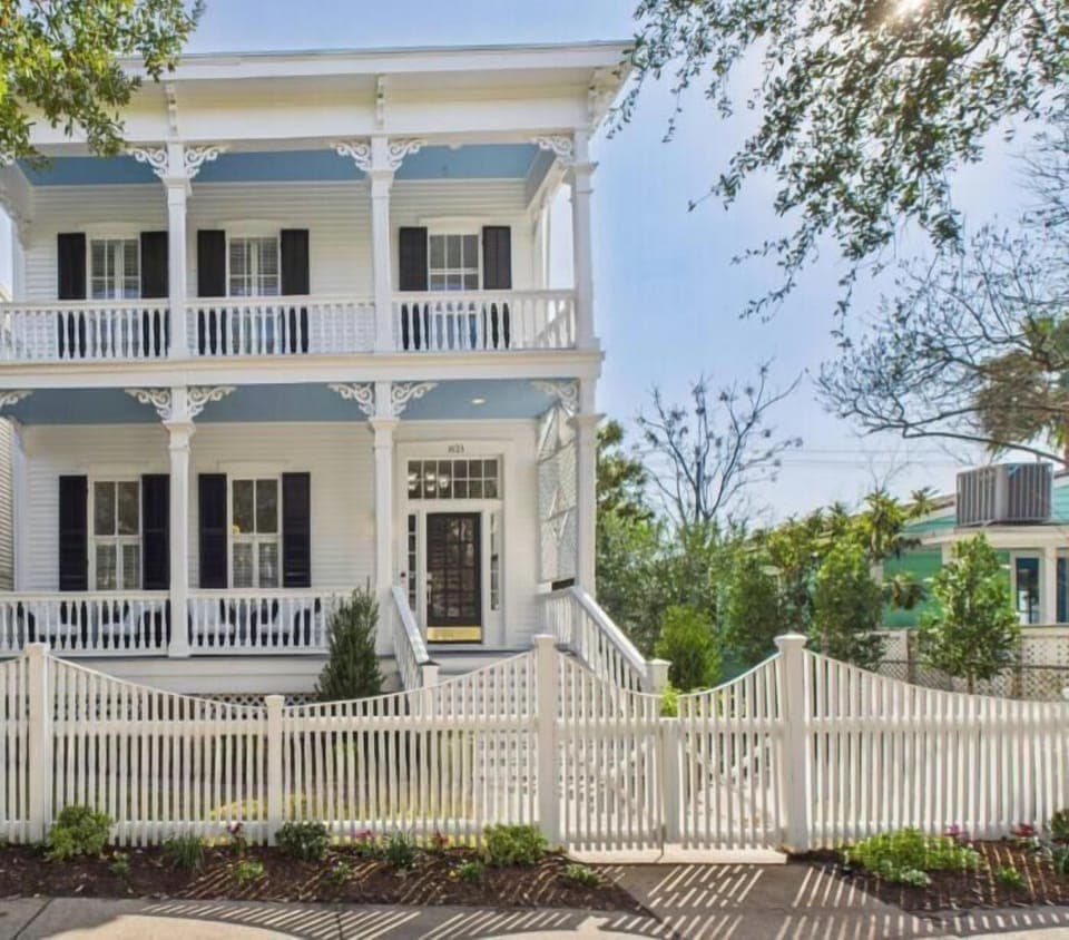 Step through the gate and into a slower, sweeter pace of Southern living. From morning coffee on the balcony to golden-hour strolls beneath the trees, this historic retreat invites you to settle in, unwind, and feel right at home.