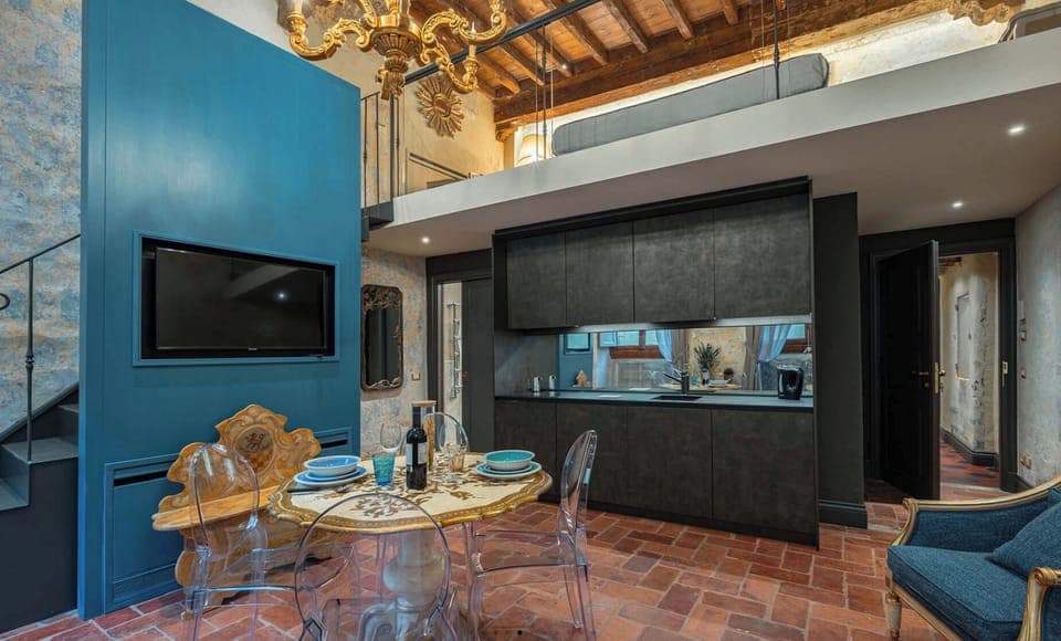 Kitchen + dining area