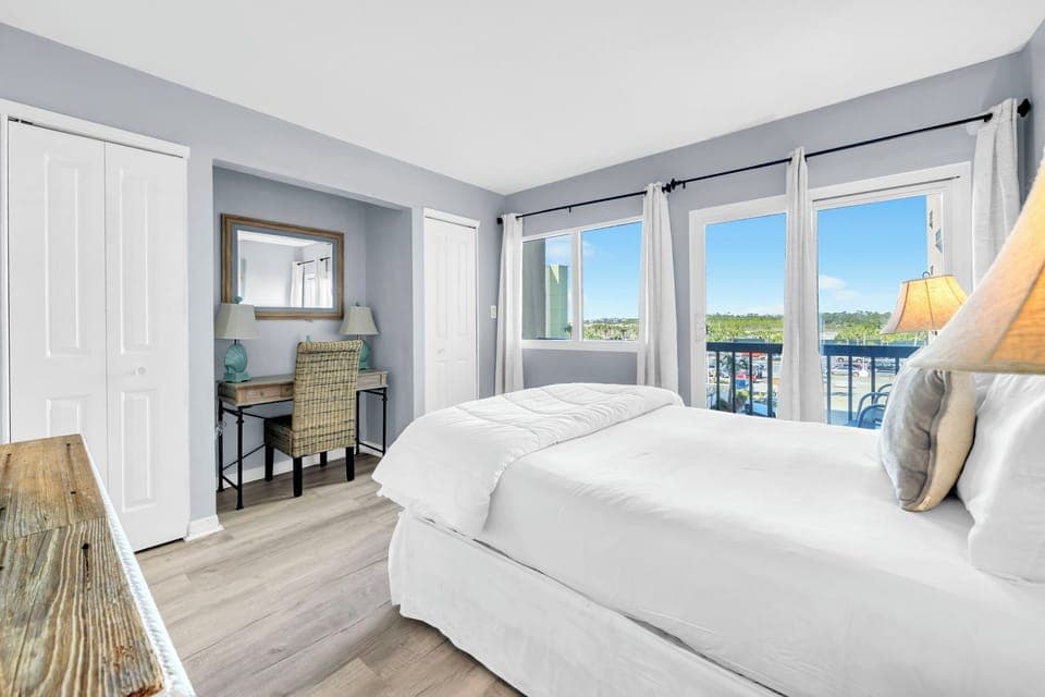 Guest bedroom