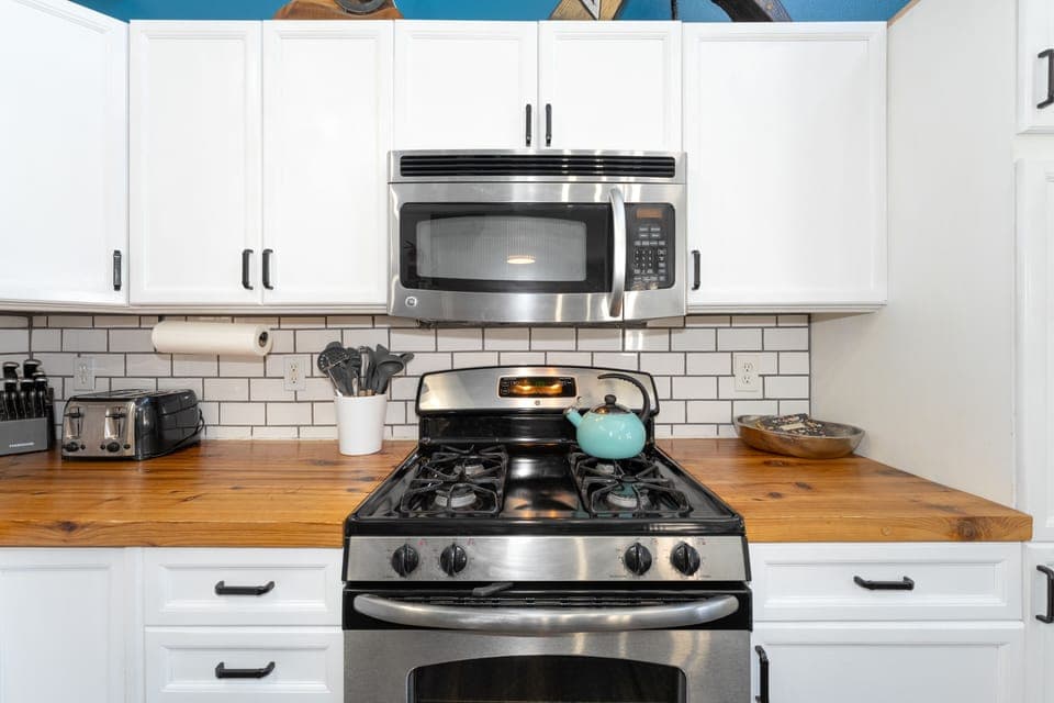 Gas range stove.