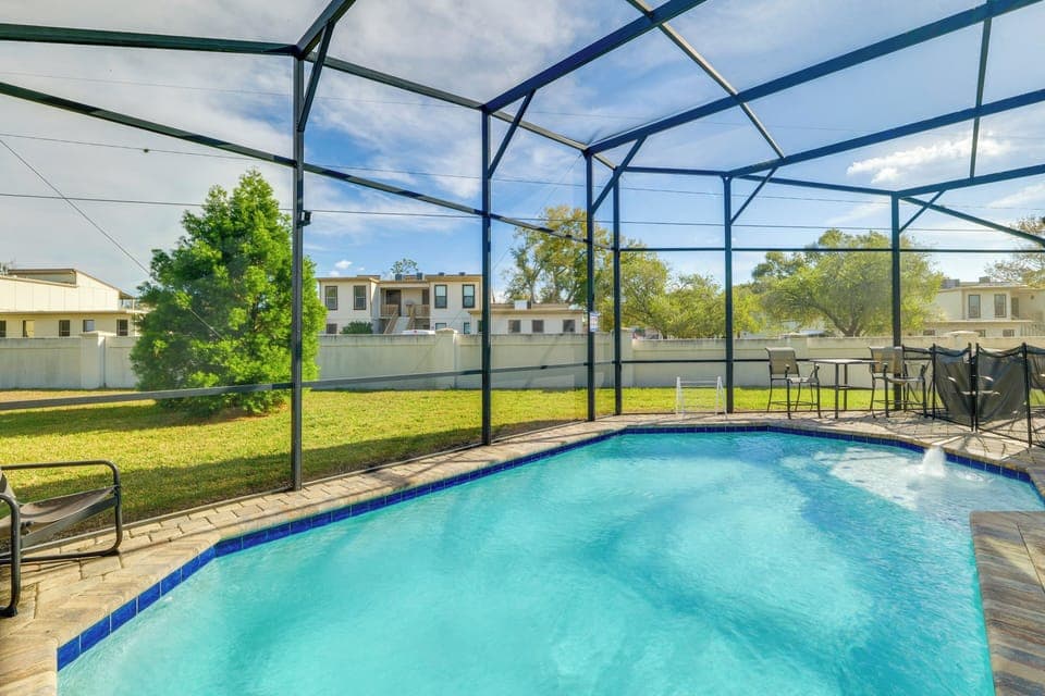 Haines City Vacation Rental | 3BR | 3.5BA | 3,200 Sq Ft | 1 Step to Enter
