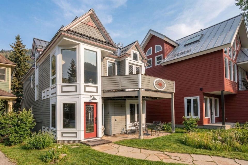 Bachman 26 by Curate Telluride