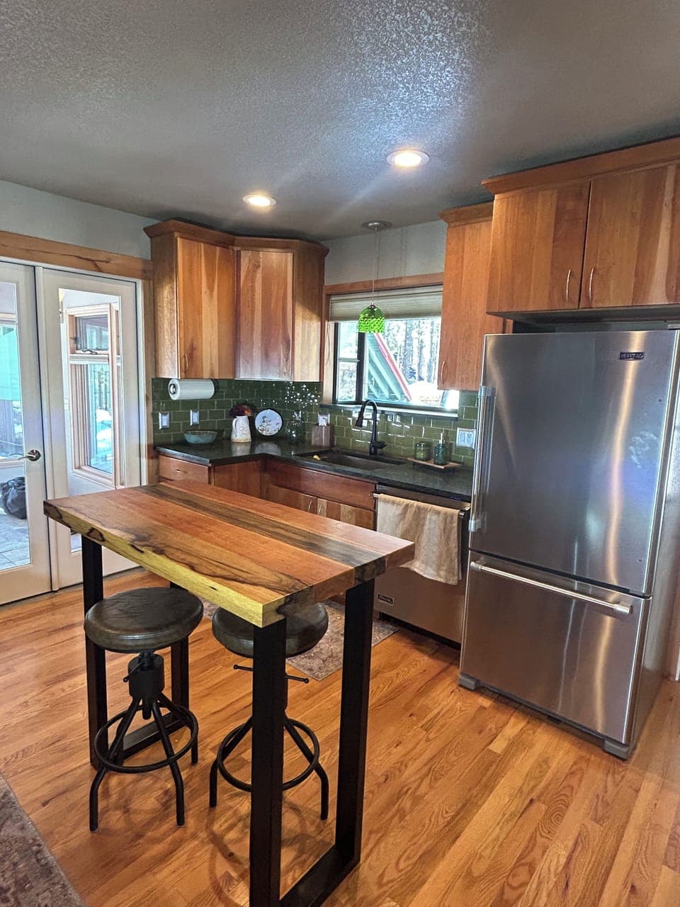 Gourmet kitchen