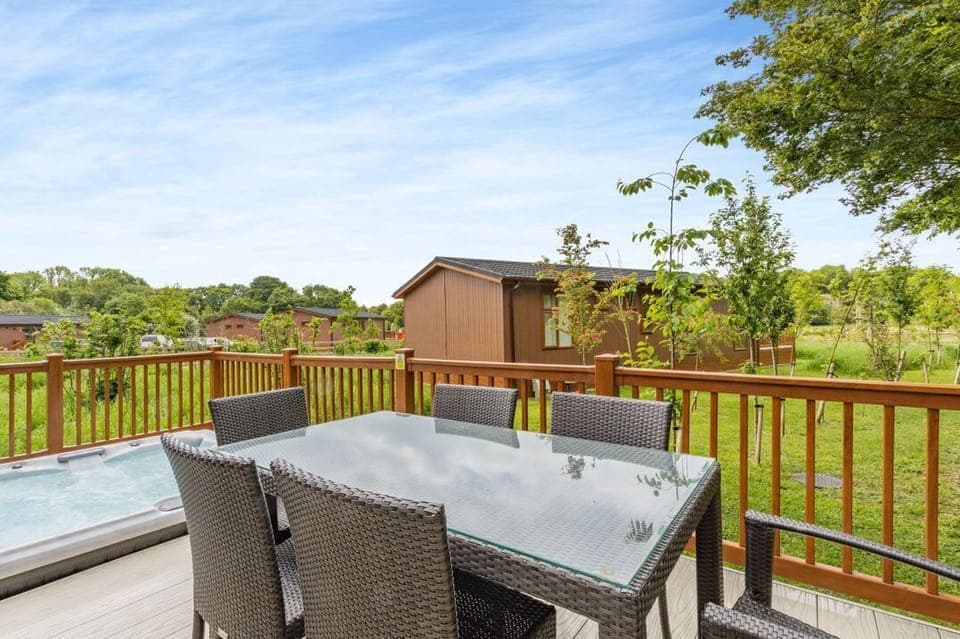 The Nassington (Pet)