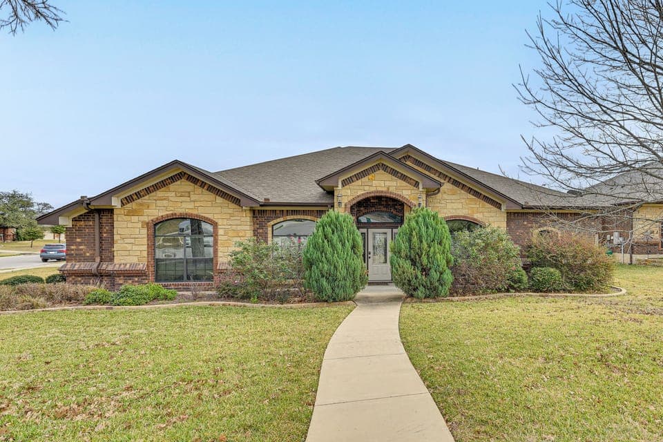 Harker Heights Vacation Rental | 4BR | 2.5BA | 2,285 Sq Ft | Step-Free Entry