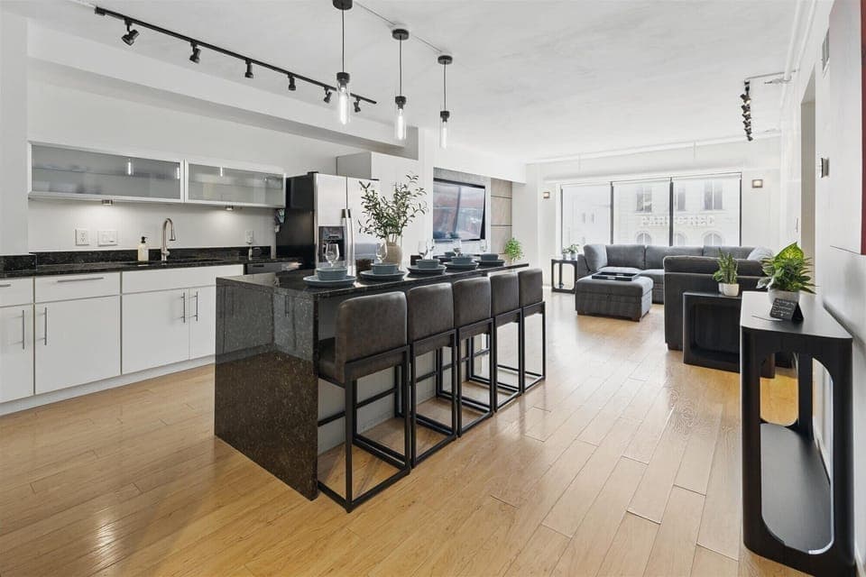 Kitchen 301