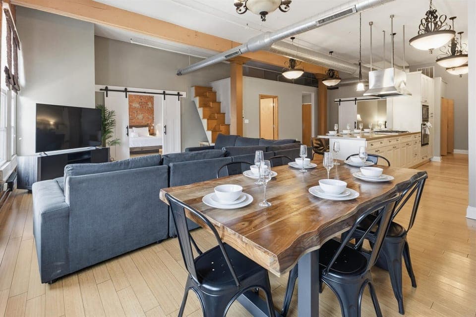 Dining Area unit 4B