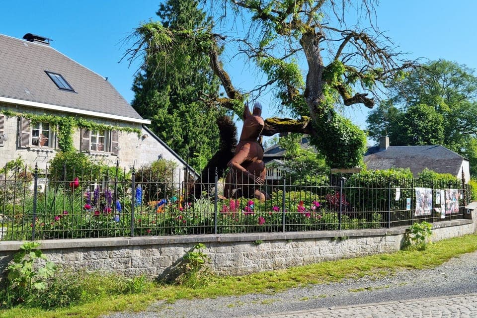 Immediate Surroundings [summer] (<1 km)