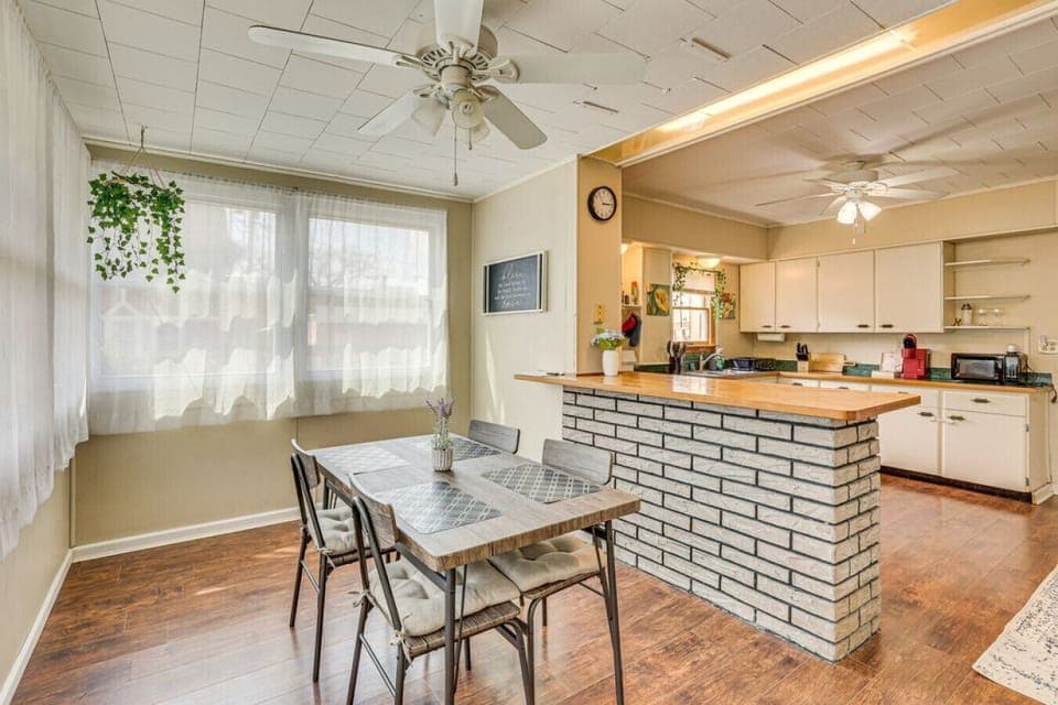 Dining Area | Open Kitchen & Breakfast Bar