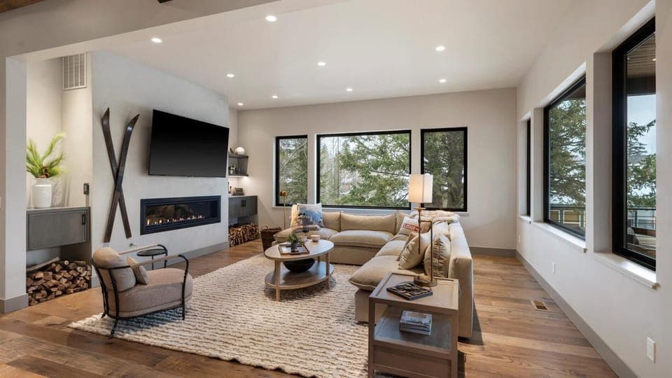 The Whitefish Luxe Lodge (9347)