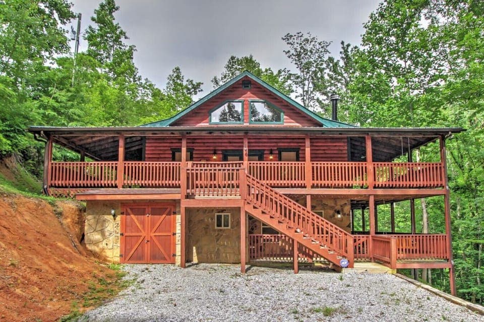 Cabin Exterior | Wraparound Decks | Forest Setting