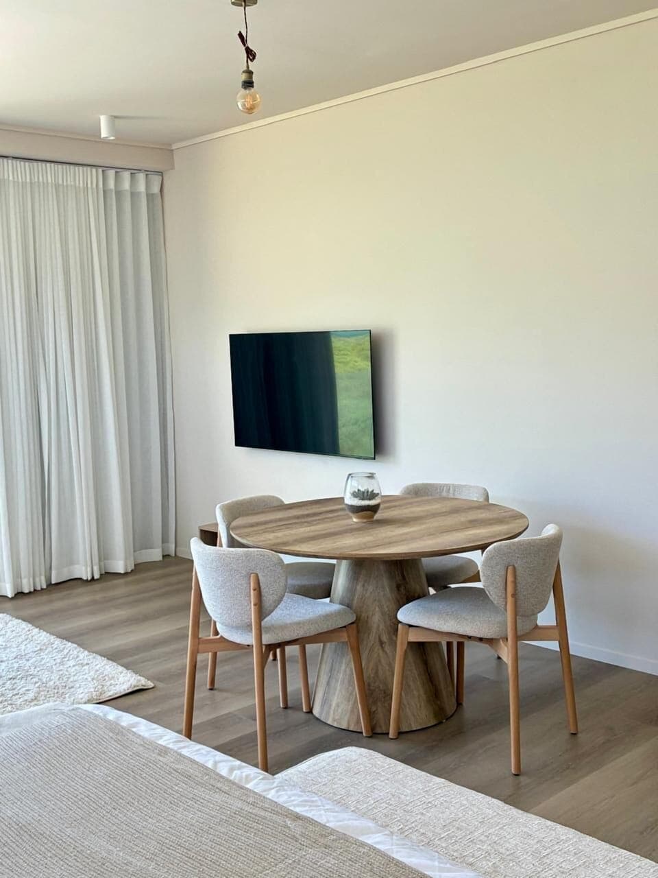 Elegant Beach House Studio in Hout Bay with Pool (35425)