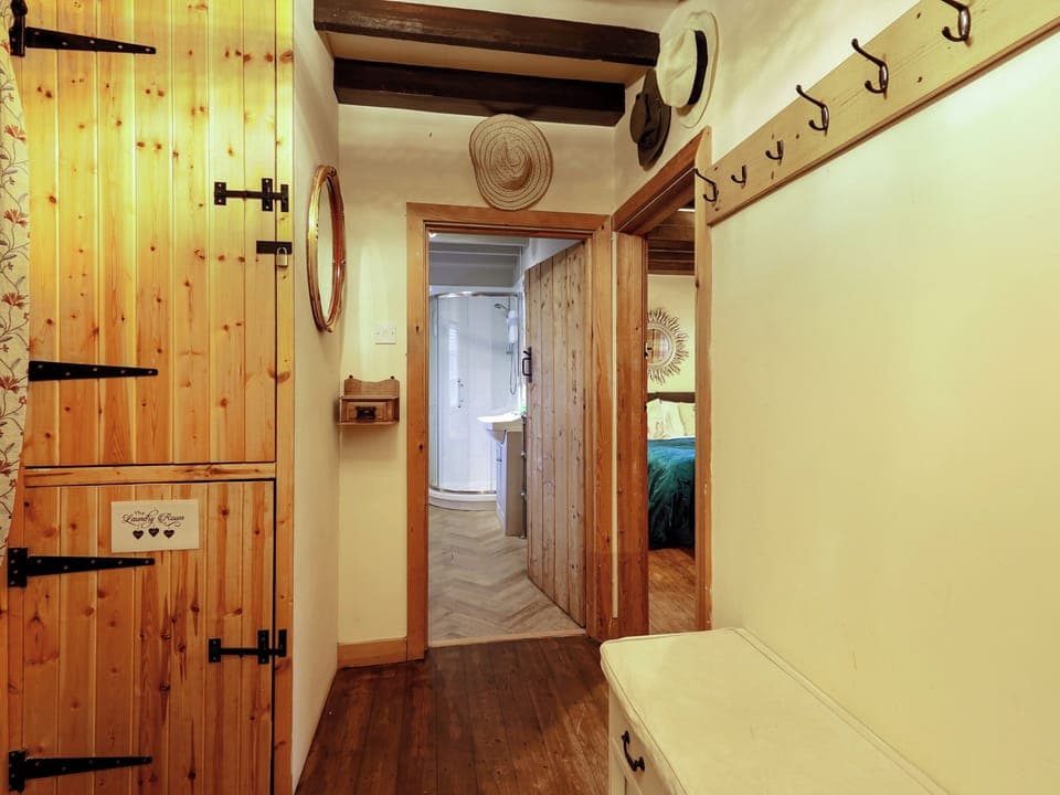 Hoots Cottage, Whittingham