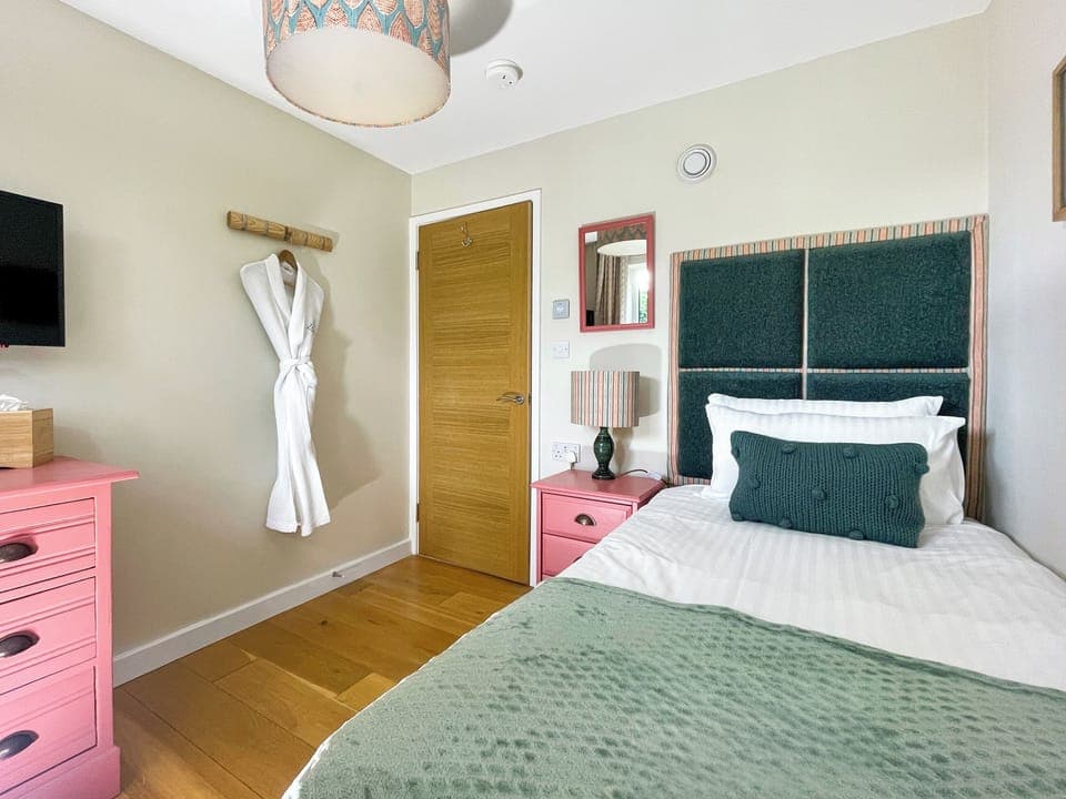 Single bedroom | The Nest - The Cottage Beyond, Kittisford, near Wellington