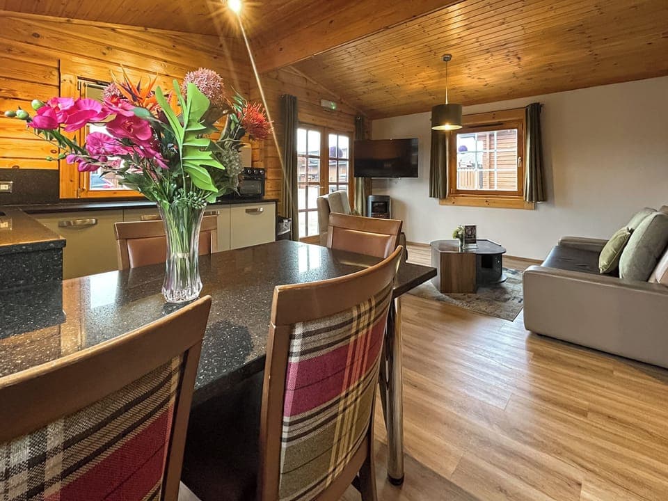 Kitchen/diner | Ingliston Country Club & Hotel - Lodge 5 - Ingliston Country Club & Hotel , Glasgow