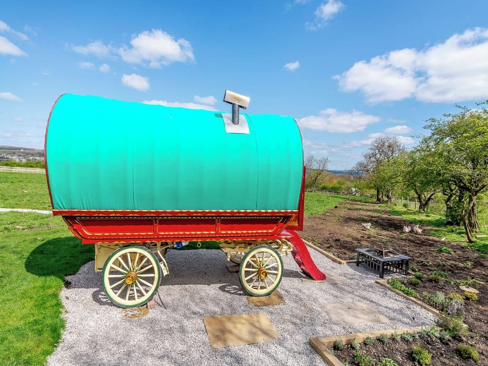 Exterior | Harans Vardo - Houghton Barn Farm, Altham