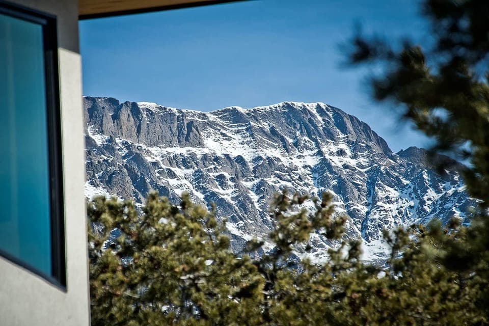 Snowy Mountain Peaks, Views from Every Window