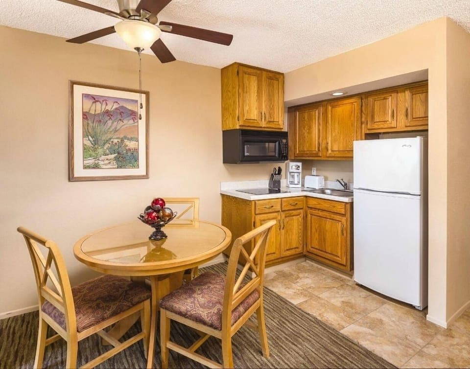 2e4481be-36d3-432a-9d01-2d73aed83b16_WorldMarkPalmSprings_6.jpg