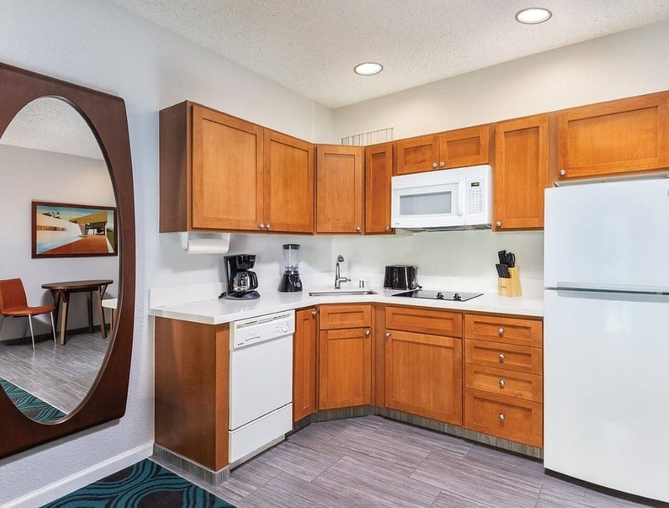 0e0c2e77-8484-416d-b8cf-9b36e016ea5d_WorldMarkPalmSprings_7.jpg