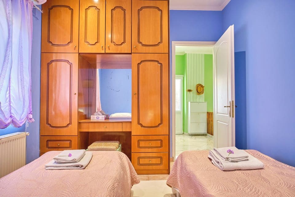 Bougainvillea Escape Cottage Bedroom