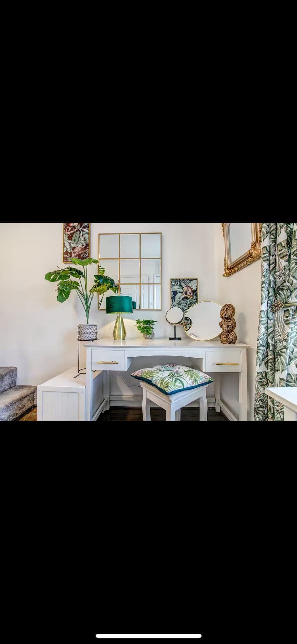 bunk rooms dressing /work station 