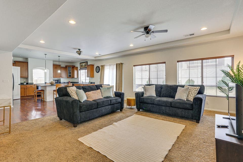 Denver Vacation Rental | 7BR | 4.5BA | 3,370 Sq Ft | 2 Steps for Entry