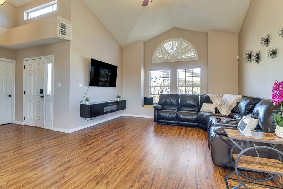 Rio Rancho Vacation Rental | 3BR | 2.5BA | 1,795 Sq Ft