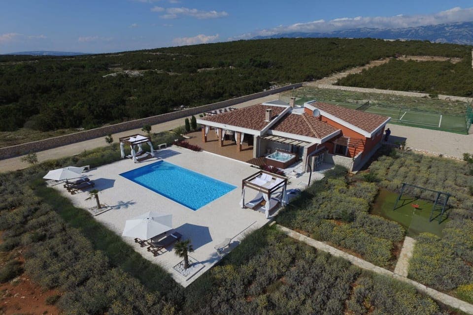 Holiday Home Swimming Pool