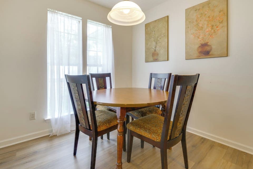 Breakfast Nook