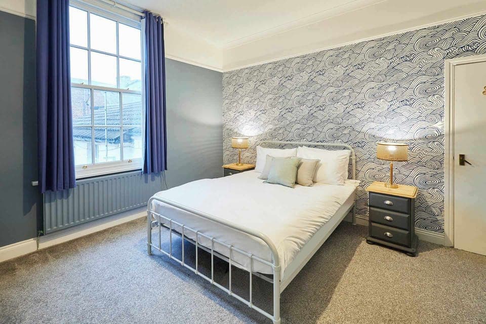 Balmoral Terrace, Saltburn - Host & Stay