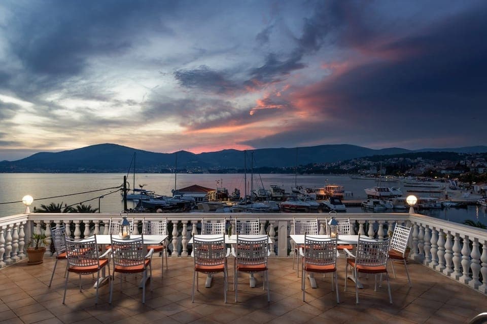 Terrace 1