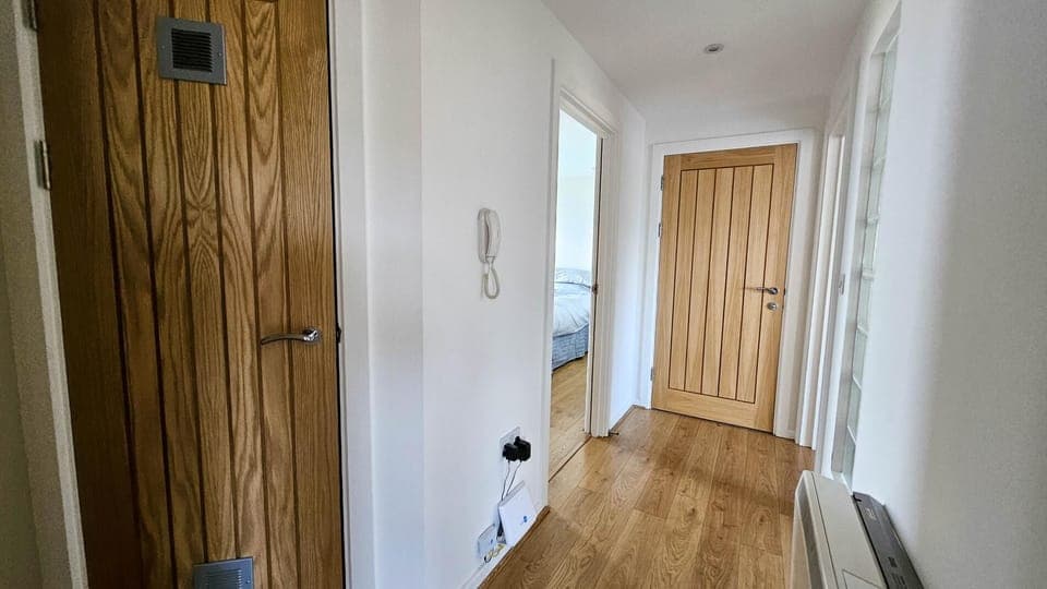 Ocean View - 2 Bedroom Apt - Llanelli (10074)