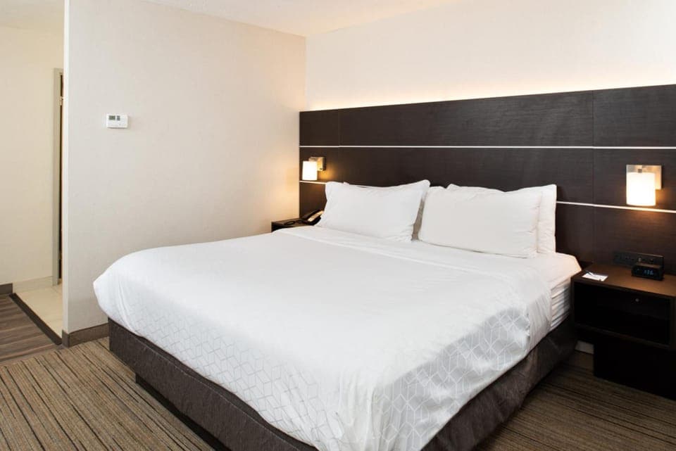 Bedroom. Interior and views may vary based on location and availability.