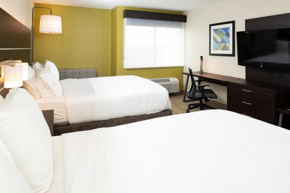 Bedroom. Interior and views may vary based on location and availability.
