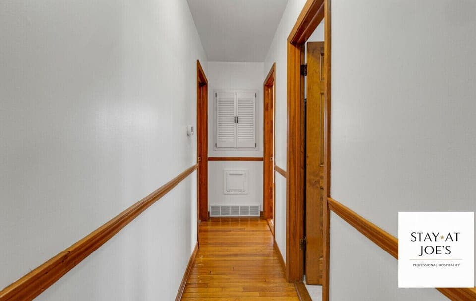 Hallway to Bedroom 1 & 2