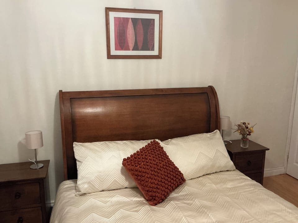 King size bed