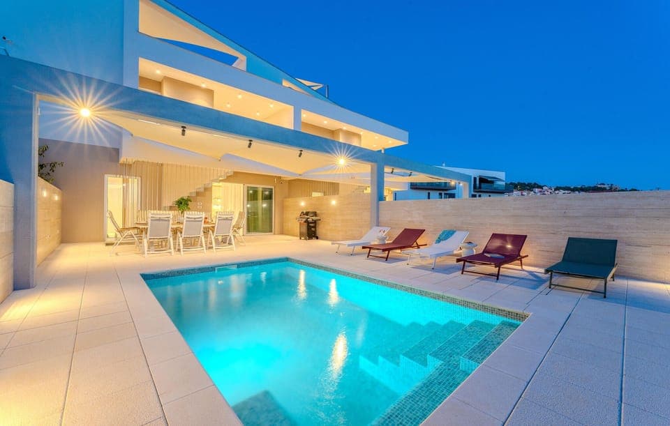 pool