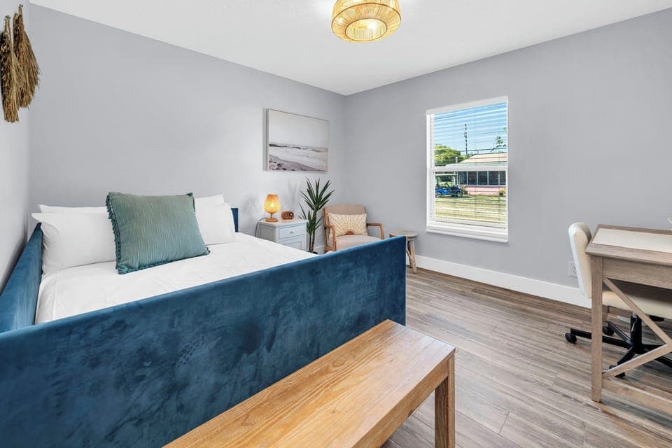 Guest bedroom