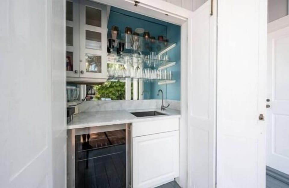 Wet Bar