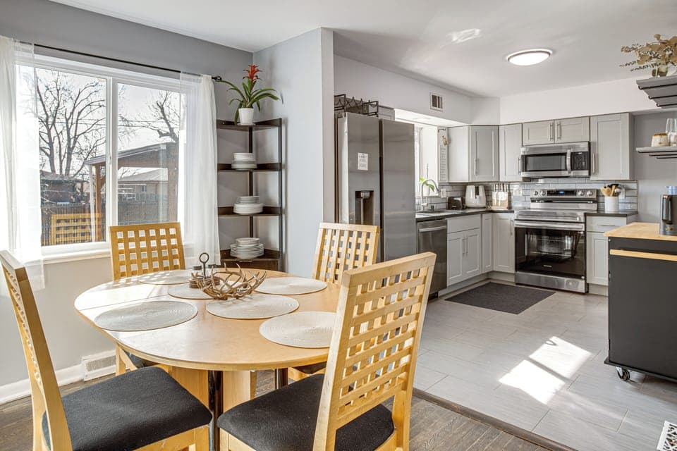 Dining Area | Main Level