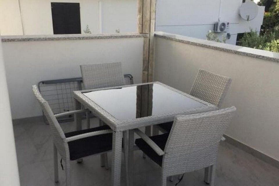 Terrace 2